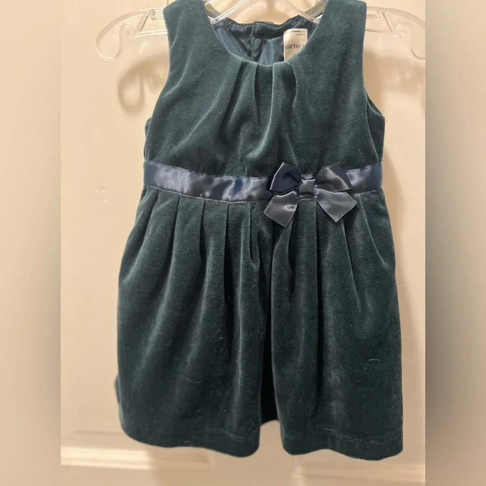 🌟SALE🌟 Carters emerald green dress with bottoms size 9 Months